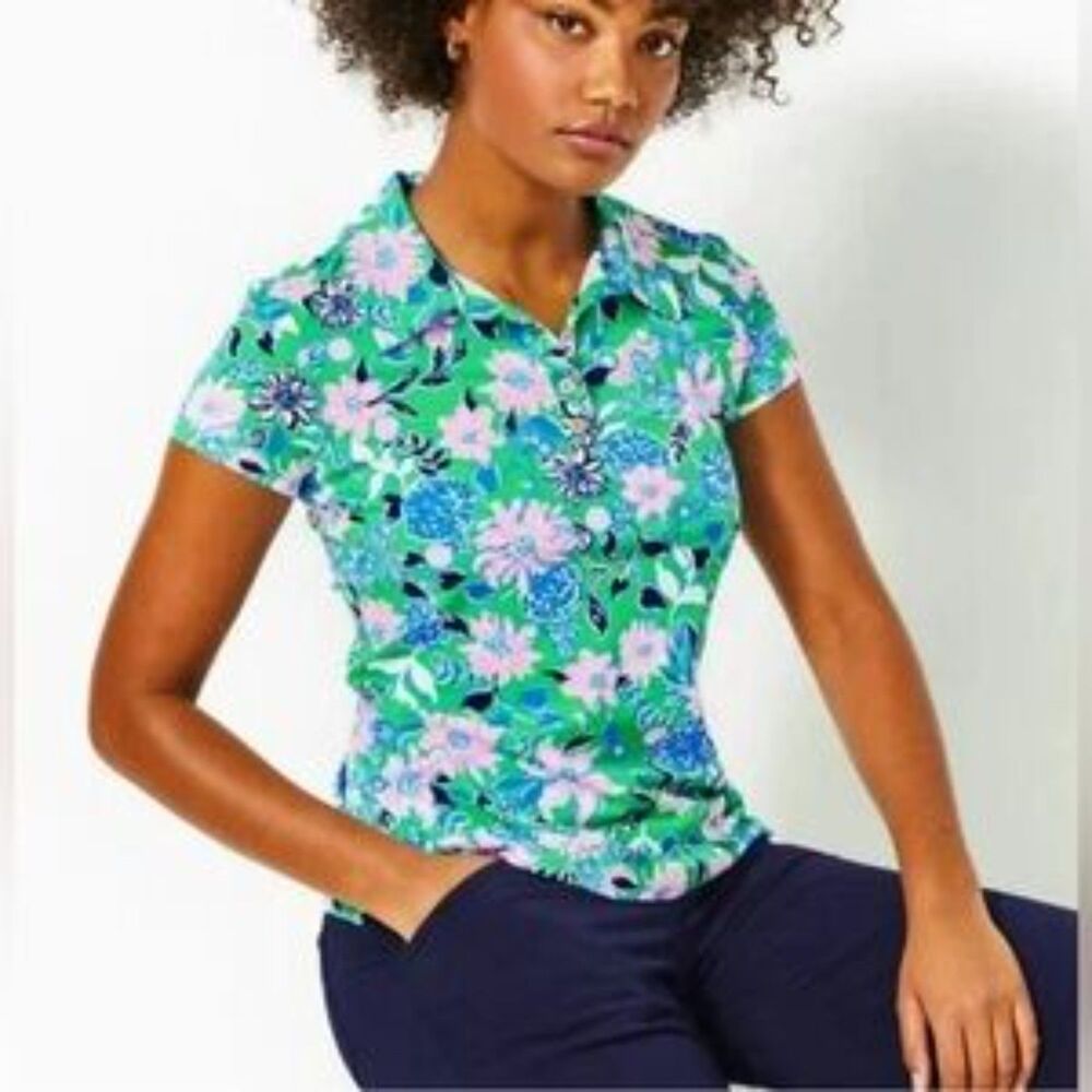 Lilly Pulitzer Frida Scallop Polo Spearmint Golf Top Size M EUC